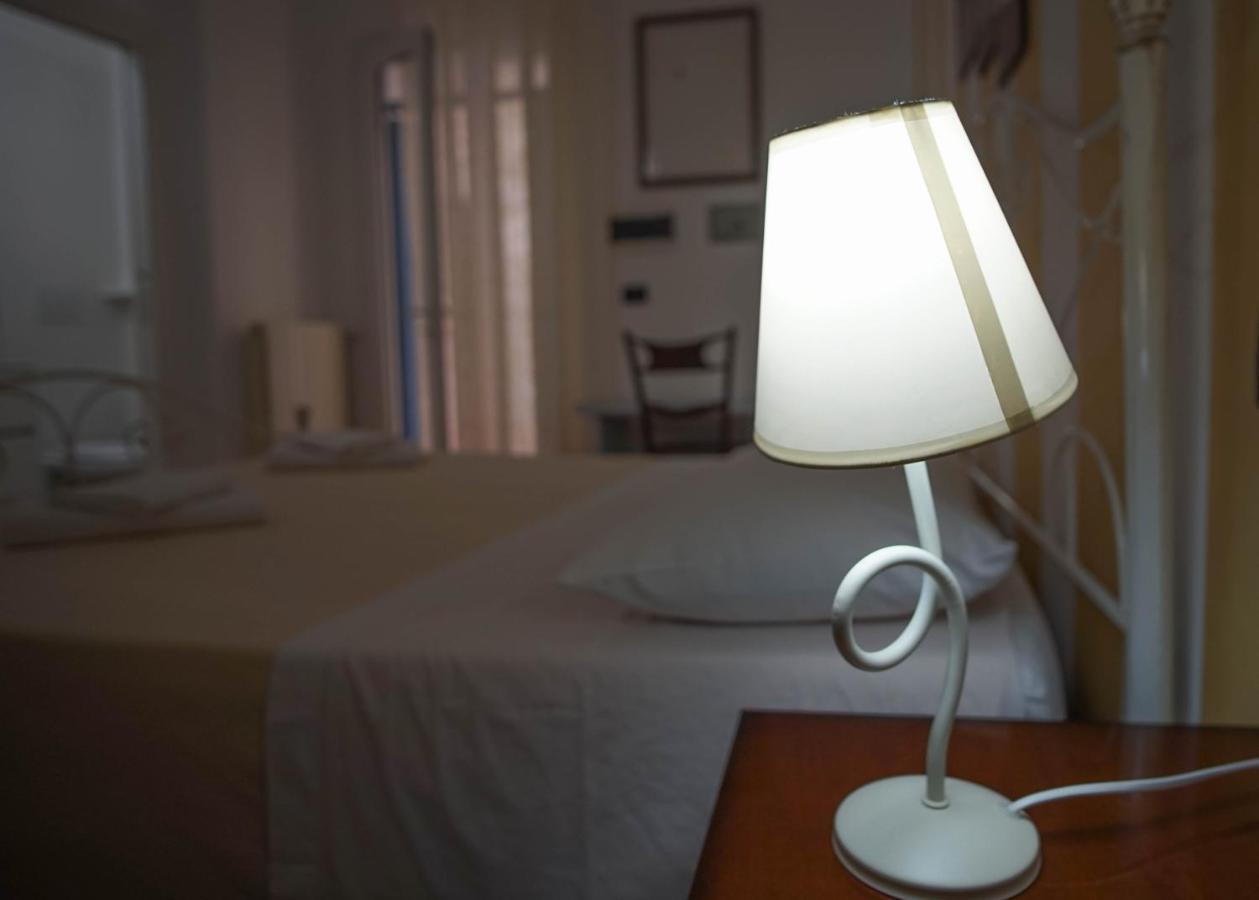 B&B Le Terrazze Мола-ди-Бари Экстерьер фото